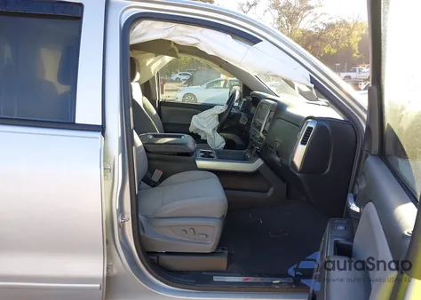 2018 Chevrolet Silverado 1500 2Lt из США, поврежденный, VIN 3GCUKREC7JG635359